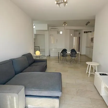Apartment Carabeo 7 *
